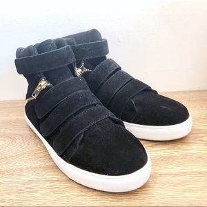 Black Velcro High Tops/High Top Sneakers